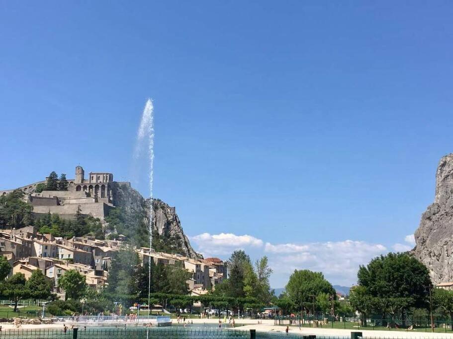 Gite De Charme Le Val Mellis Classe 3 Etoiles Dans La Douceur Provencale Vaumeilh Exterior foto